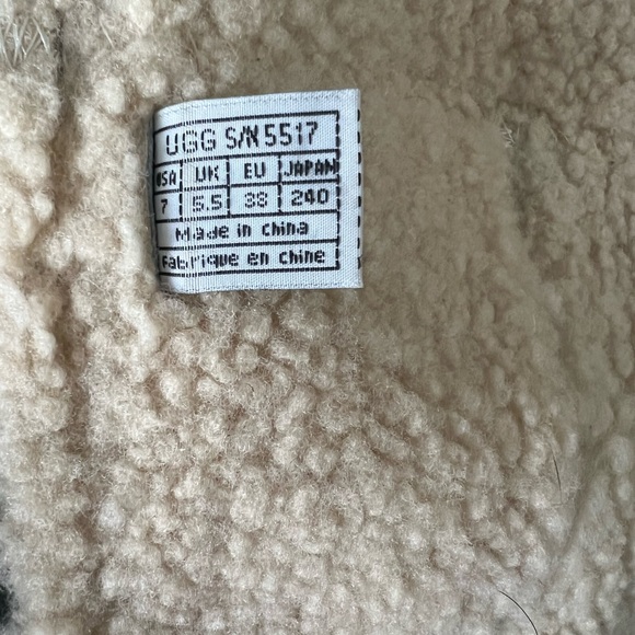 UGG Australia lace up boots *RARE* - Picture 7 of 7